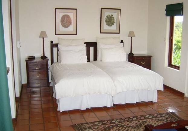 Heuglins - bedroom