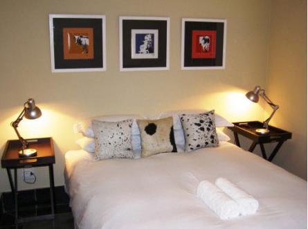 Khayamanzi Guesthouse - bedroom