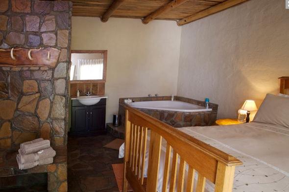 Taaiboschfontein Guest Lodge - bedroom