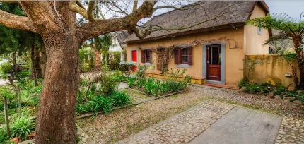 The Red Door | Greyton, Western Cape