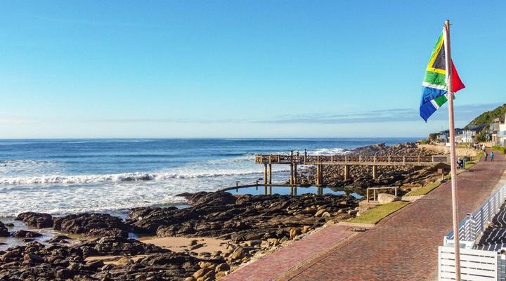 Silver Spray – Victoria Bay, W.Cape